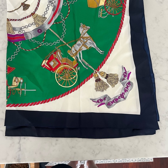 Horse and Carriage Equestrian Square Scarf Silky VGUC - Picture 3 of 5